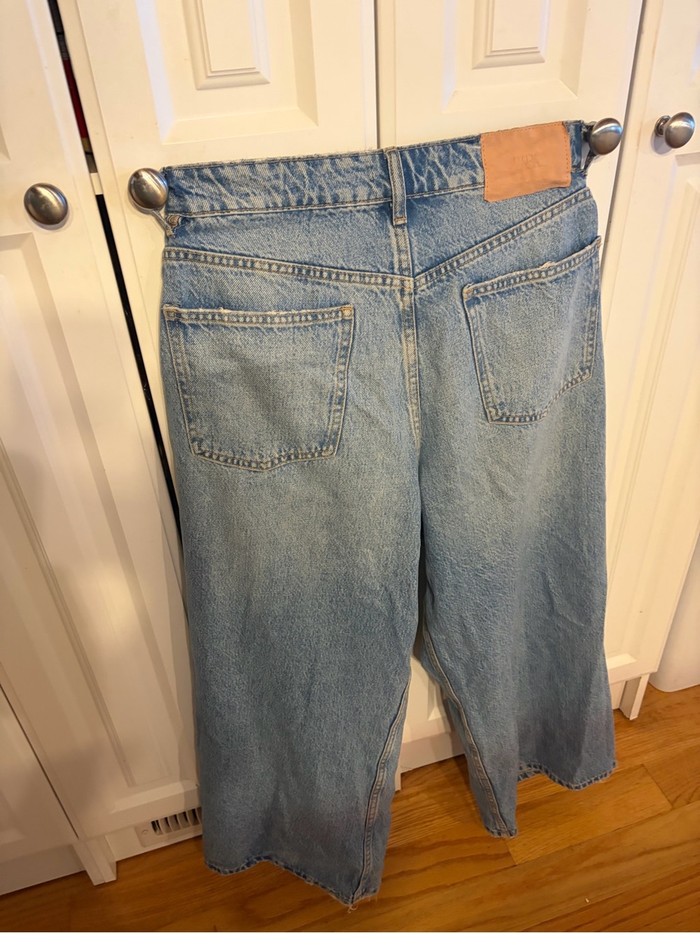 Zara wide leg cropped button down jean
